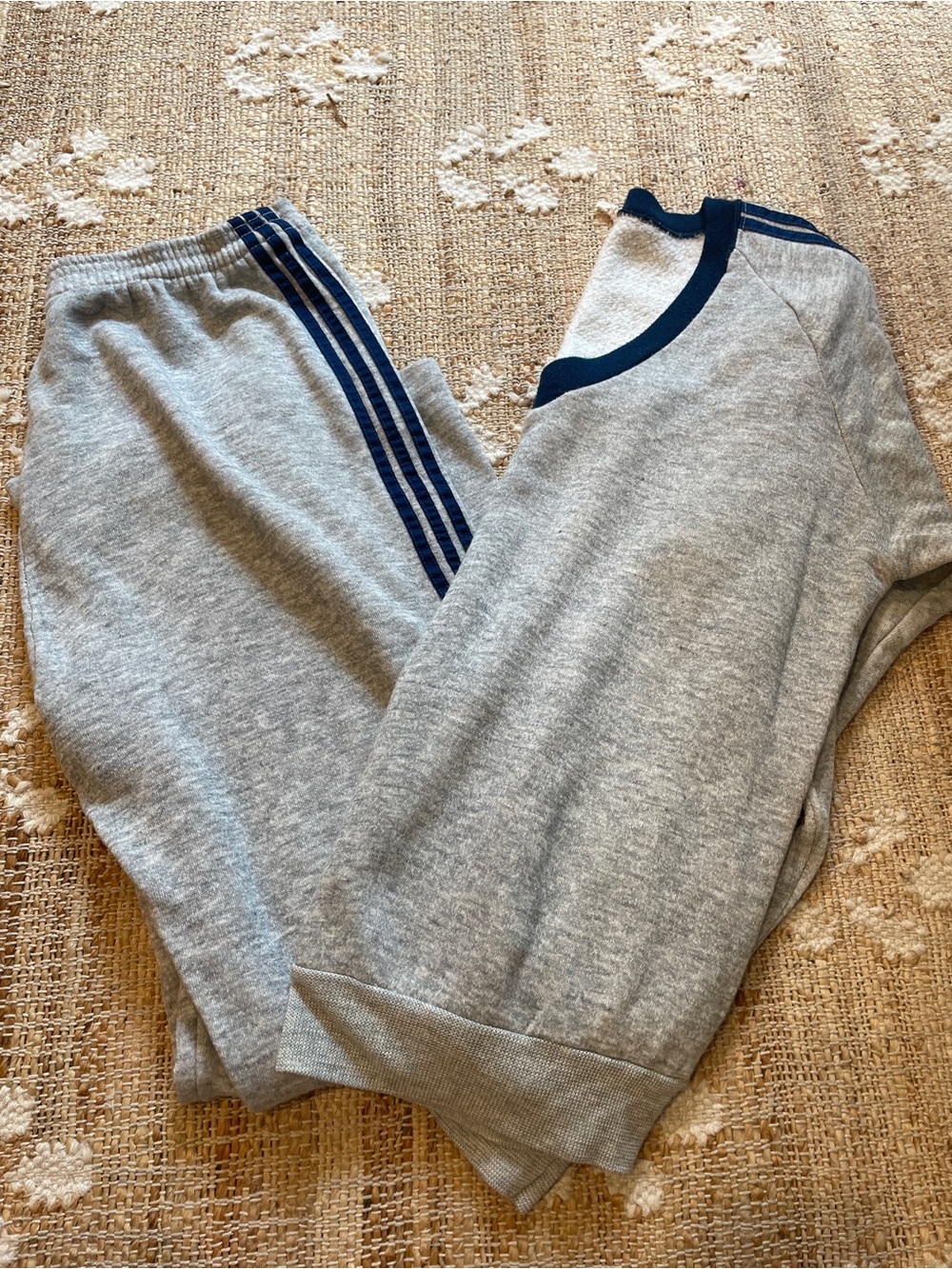 Vintage 2 Piece 1970s Gray Navy Long Sleeve Sweatpants Sweatsuit
